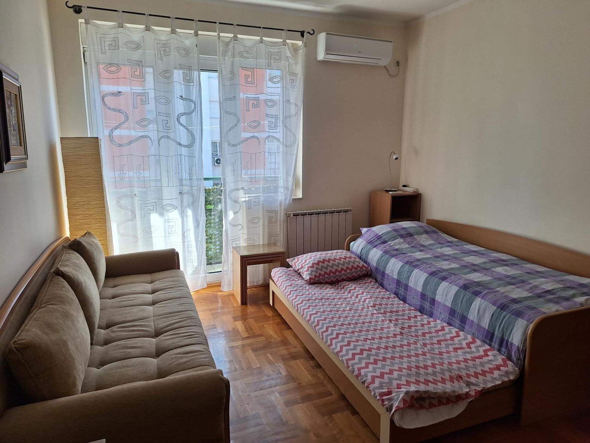 Apartment Music-Center, In The Center Of Podgorica Zewnętrze zdjęcie